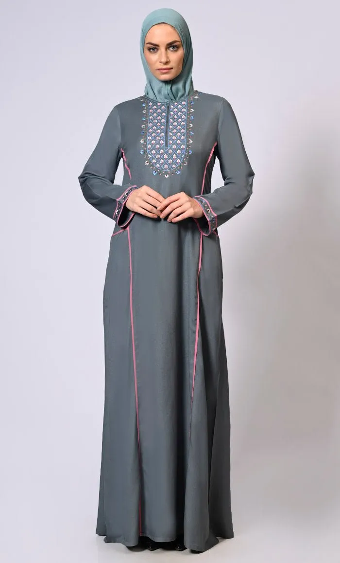 Feminine Flourish: Embroidered Front Zip Grey Abaya with Front Pockets