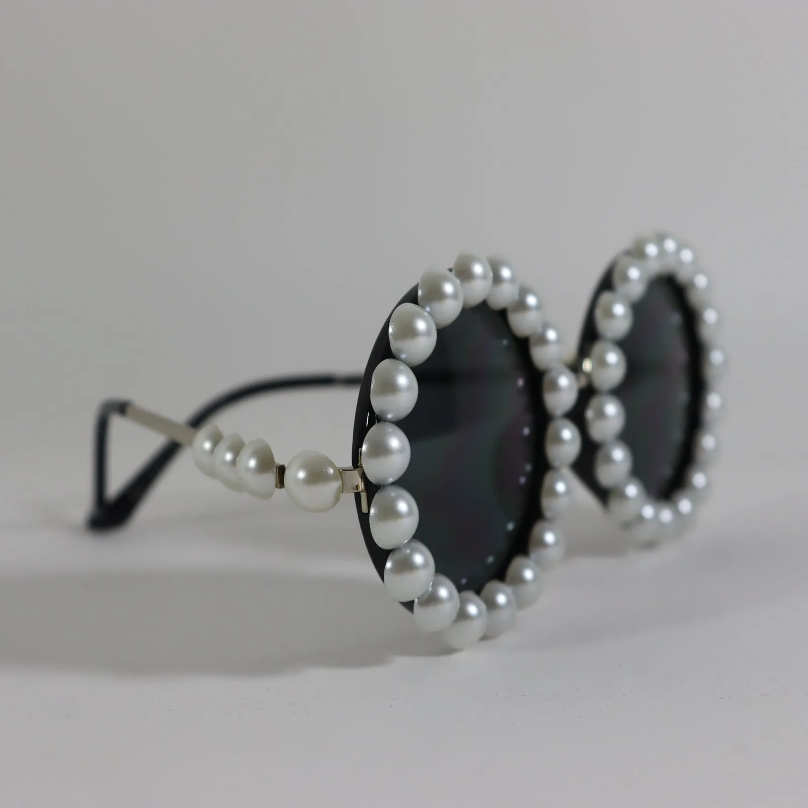 Riri Pearl Shades