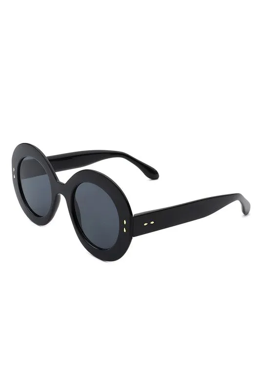 Thick Frame Oval Sunglasses - Black Smoke